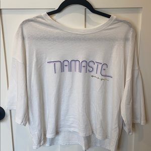 BNWT Spiritual Gangster NAMASTE T - sz L